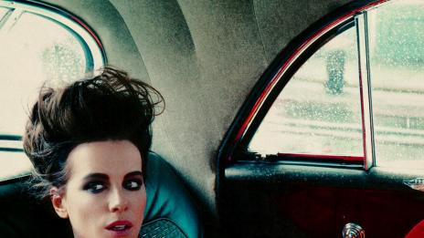 Кейт Бекинсейл: Пистолетът ми приляга