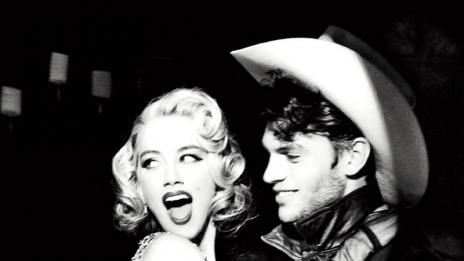 Любовна история от Дивия Запад. Или Guess за есен 2011