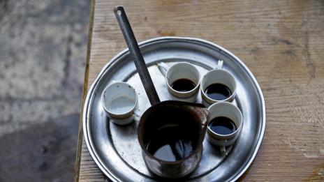 Изберете кафето, зарежете енергийните напитки