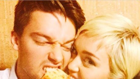 Гаджето на Майли предизвика катастрофа