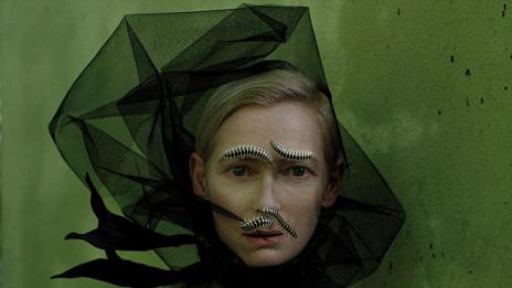 Фантасмагориите на артистичната Тилда Суинтън