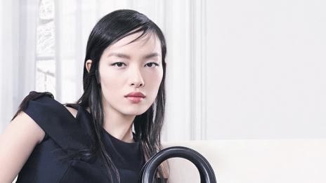 Спортно-елегантните аксесоари от Dior