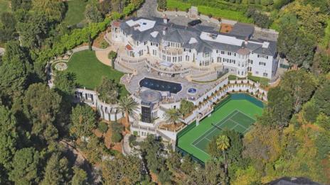 Таен купувач даде 50 милиона долара за къщата на Кени Роджърс