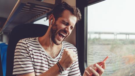 Защо слушането на музика може да причини загуба на слуха?