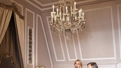 Топ дизайнери позират в луксозните си домове