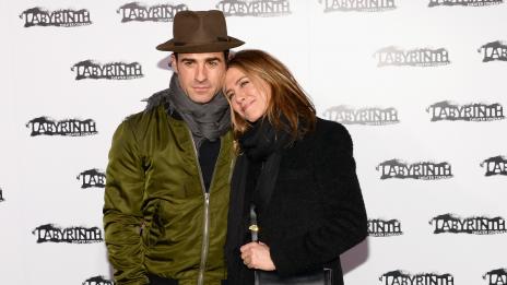 Джъстин Теру обсипва с комплименти Анистън