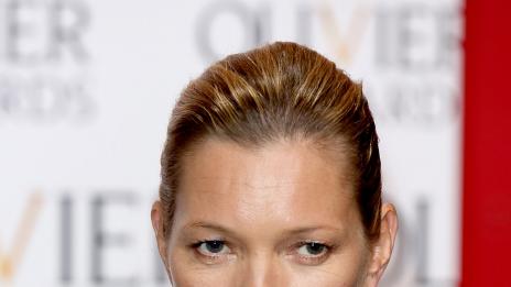 Кейт Мос обяви война на Линдзи Лоън