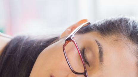 30-минутен сън връща бодростта след безсънна работна нощ