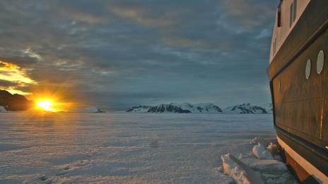 Екскурзия до Антарктида с луксозна яхта