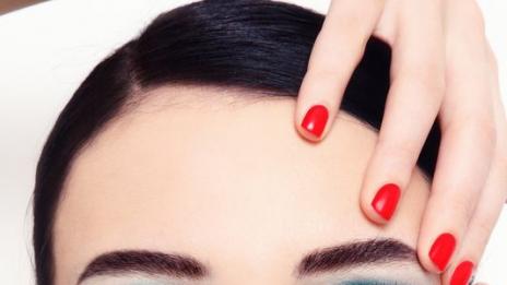 Жените се показват пред новите си половинки без грим най-рано след месец