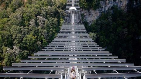 Най-дългият висящ мост в света се намира в Сочи