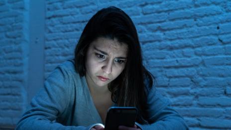 4 зодии, които са склонни да шпионират експартньора си