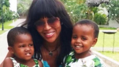 На 45 Наоми пожела деца