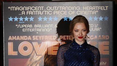 Аманда Сейфрид: Не трябва да забраняват порното