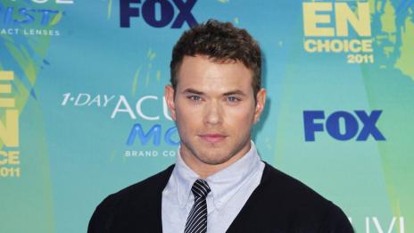 Келън Луц: Не съм гей, но бих живял с такива