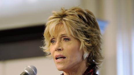 Джейн Фонда се окъпала с прахта на кремираното си куче