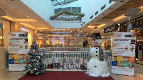 Holiday Heroes събират играчки за деца в нужда