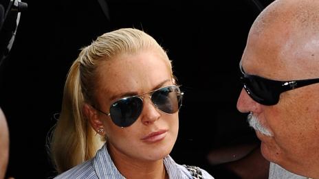 Линдзи отново пропусна затвора