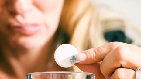 Чудно! Магическо хапче бори махмурлука за 15 минути