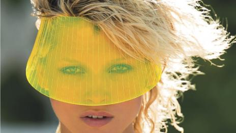 Френски урок по плажен сексапил