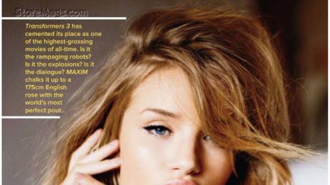 Роузи съблазнява от леглото