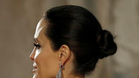 Джоли. Анджелина Джоли – вече премахна „Пит“ от името си