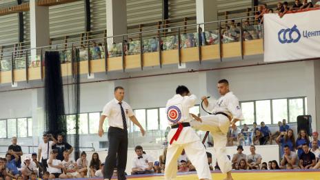 Над 1400 каратисти в Камчия за един от най-големите лагери по карате киокушин