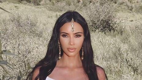 Ким отиде на църква като индийка, оплюха я