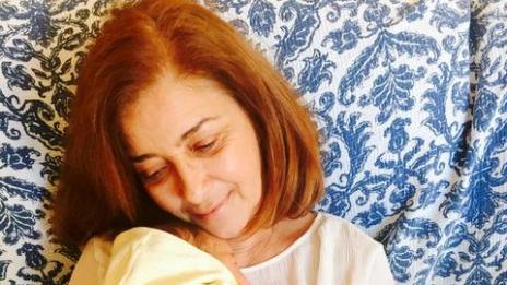 Катето Евро показа внучката си