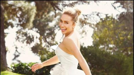 Хейдън Пенетиър е на сватбена, а не на военна вълна