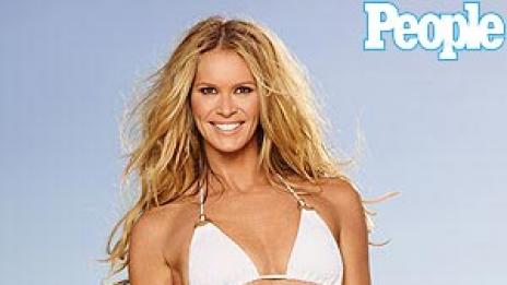 Ел Макферсън позира по бански след 6-годишна пауза