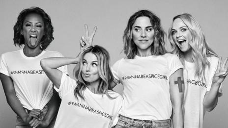 Тениски на „Spice Girls“ разгневиха британците