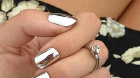 Тенденции 2016: Огледалце, огледалце... на ноктите