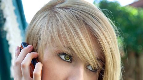 Мобилните телефони са "потенциално канцерогенни"