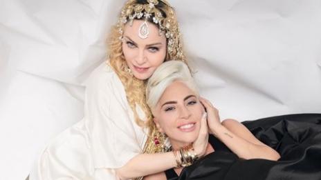 Като истински приятелки: Мадона и Гага позират след Оскарите