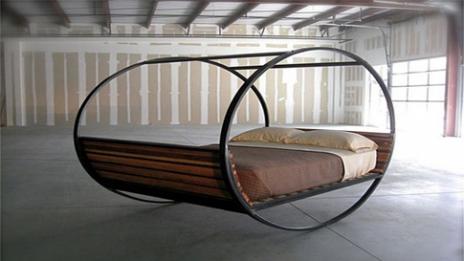 Люлеещото се легло