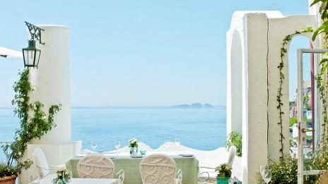 Най-зрелищните крайбрежни ресторанти в света