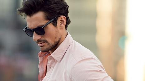 Дейвид Ганди показва новите тенденции в мъжкото облекло