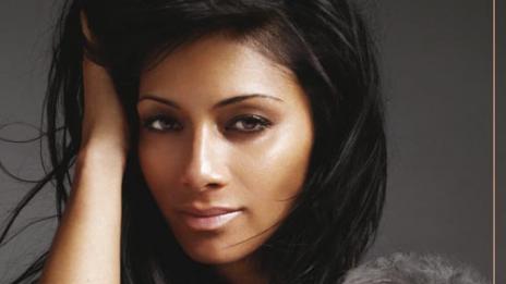 Първият албум на Никол вече е налице