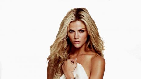 Бруклин Декър  и нейното тяло за показ