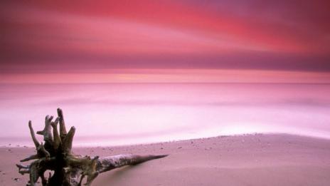 Розовият плаж  - там, където не ви трябват розови очила