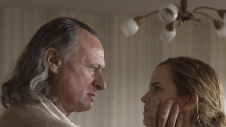 Ема Уотсън счупи рекорд по ниски приходи