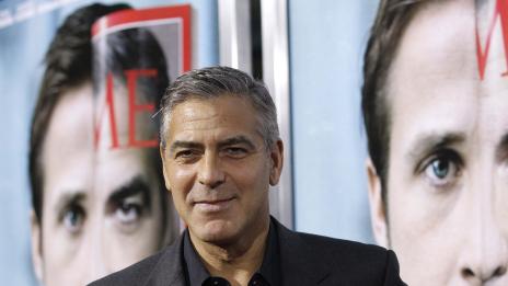 Клуни ядосан на медиите, че му се бъркат