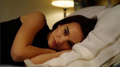 Натали Портман дари съпруга си с момиче