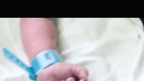 Фики щастлив: Роди ми се син!