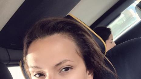 Фолкпевицата Мария – от Дубай без грим