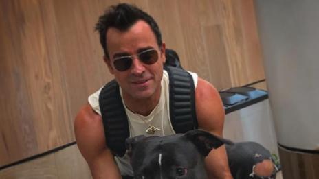 Теру замени Анистън с 25-годишна