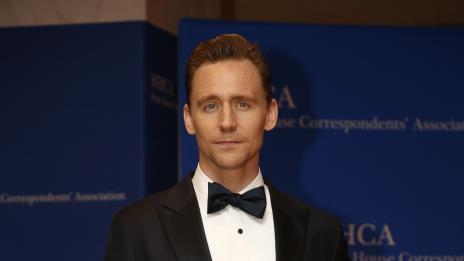 Притежателят на най-секси задни части е... Том Хидълстън