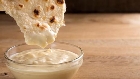 Видео рецепта: Сос с кисело мляко