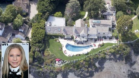 Именията на звездите в Ел Ей – зелени, а наоколо суша